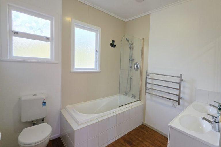 Photo of property in 144 Western Hills Drive, Kensington, Whangarei, 0112