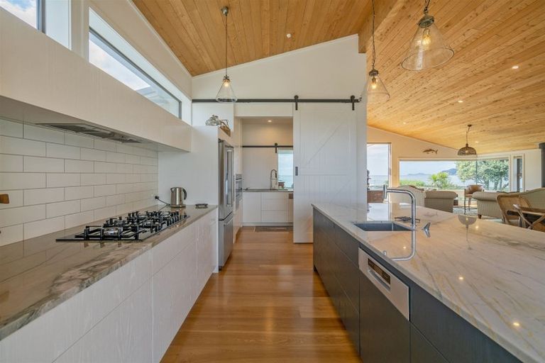 Photo of property in 40 Paku Drive, Tairua, 3508
