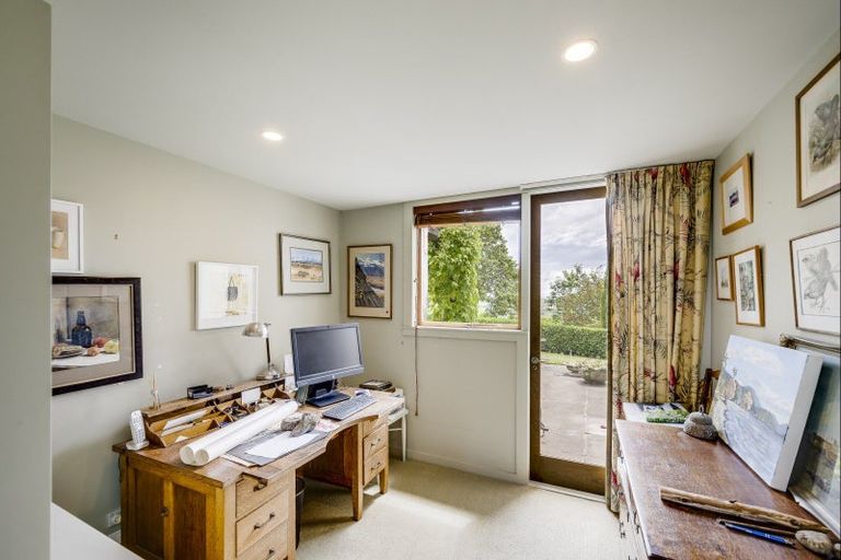 Photo of property in 77 Black Barn Road, Havelock North, 4294