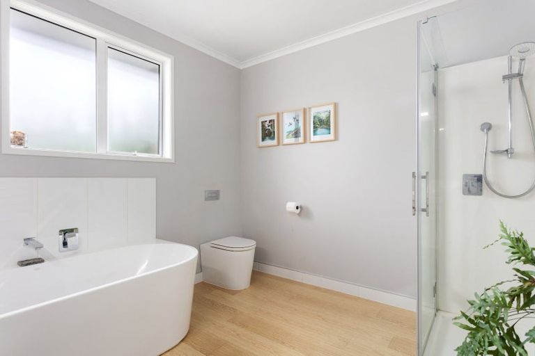 Photo of property in 6 Hamilton Drive, Wainui, Gisborne, 4010