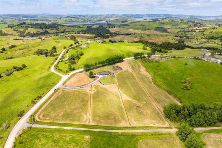 Photo of property in 470 Oruawharo Road, Oruawharo, Wellsford, 0975