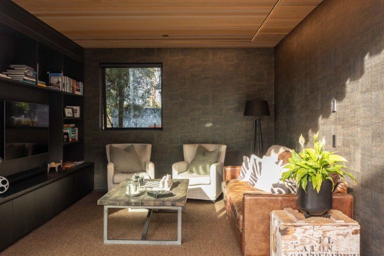 Photo of property in 4a Charles Street, Westshore, Napier, 4110