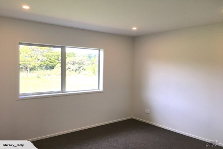 Photo of property in 14 Rheingold Place, Huapai, Kumeu, 0810