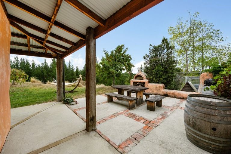 Photo of property in 53 Gilligans Gully Road, Alexandra, 9320