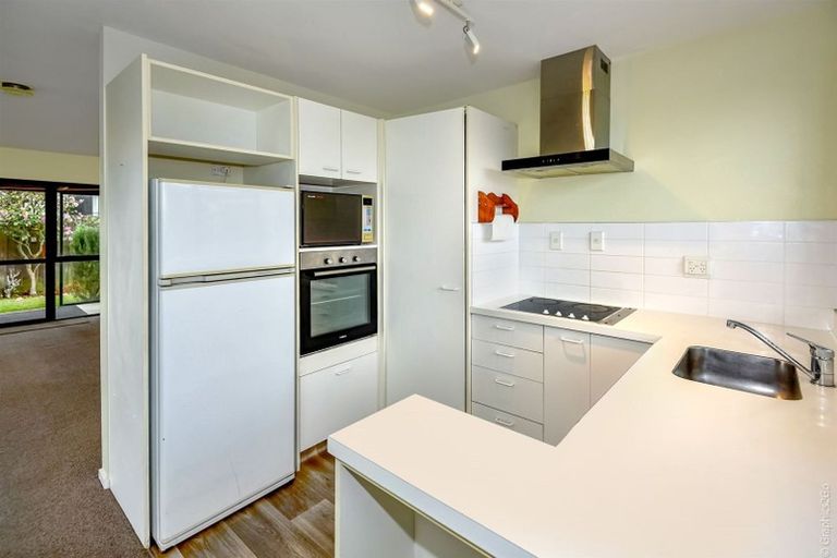 Photo of property in 1/6 Chardale Street, Avondale, Christchurch, 8061