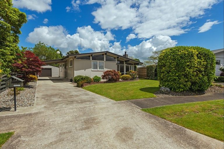 Photo of property in 7 Panako Place, Awapuni, Palmerston North, 4412