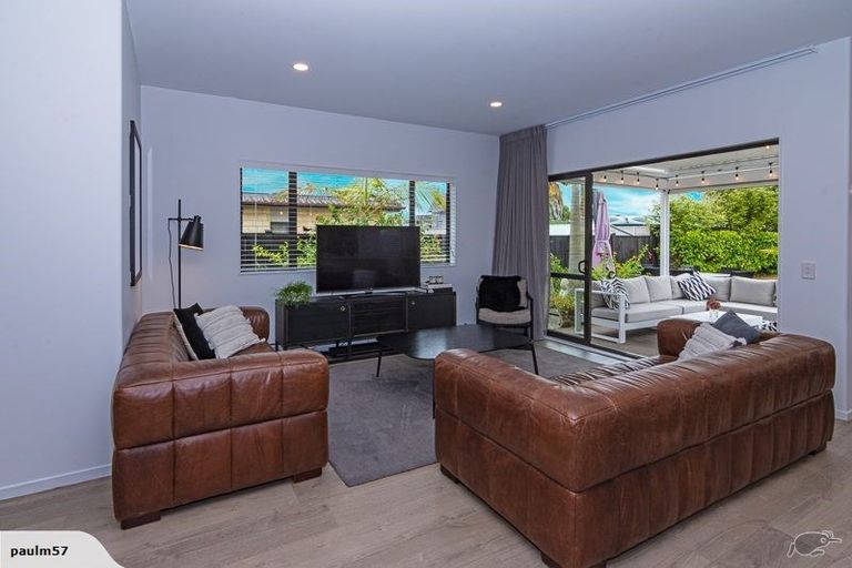 Photo of property in 19 Pine Harbour Parade, Beachlands, Auckland, 2018