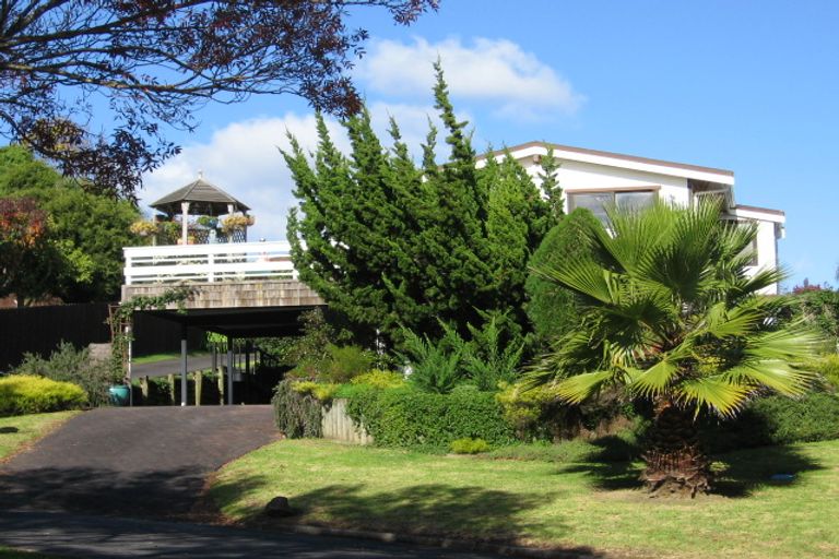 Photo of property in 25 Derrimore Heights, Clover Park, Auckland, 2019