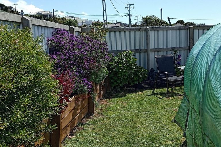 Photo of property in 50 Onslow Street, Bluff, 9814