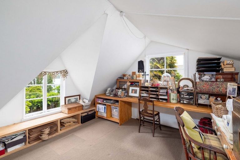 Photo of property in 33 Sandy Beach Road, Governors Bay, Lyttelton, 8971