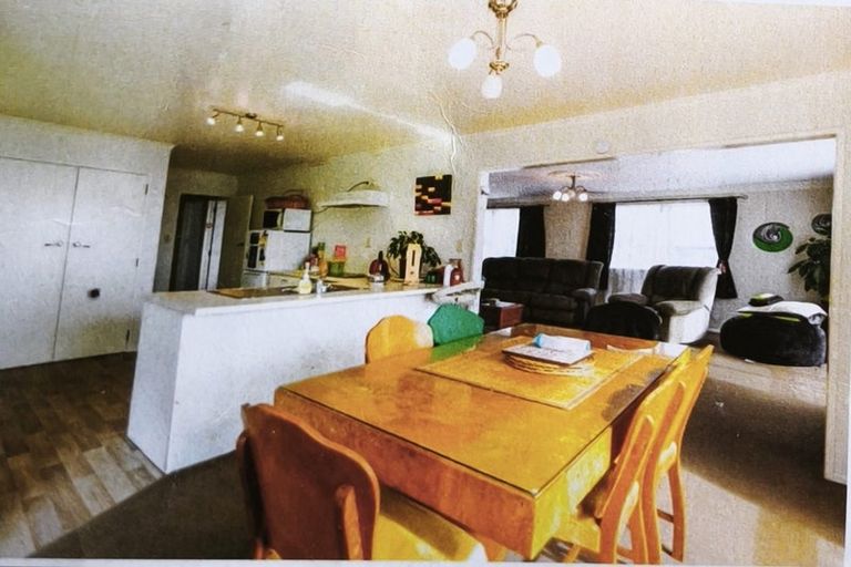 Photo of property in 59a Pioneer Road, Moturoa, New Plymouth, 4310