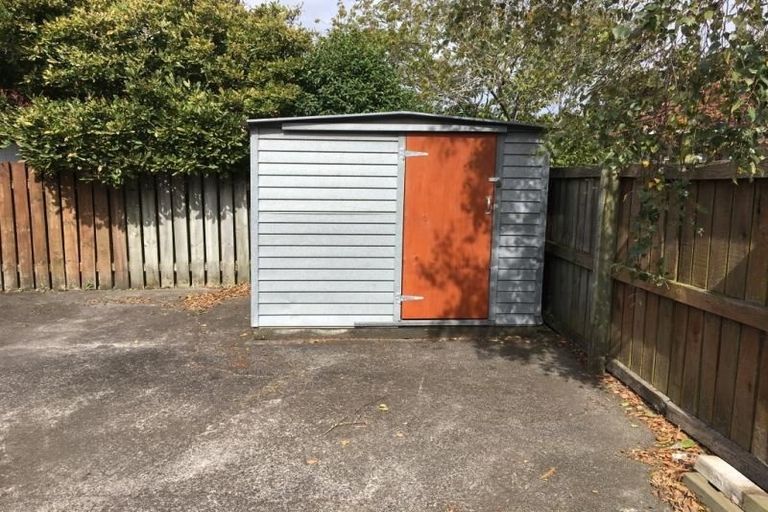 Photo of property in 2/41 Alfriston Road, Manurewa East, Auckland, 2102