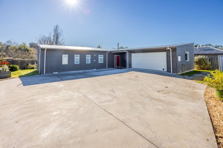Photo of property in 13 Abbot Avenue, Waipawa, 4210