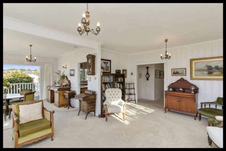 Photo of property in 11 Cockayne Road, Khandallah, Wellington, 6035
