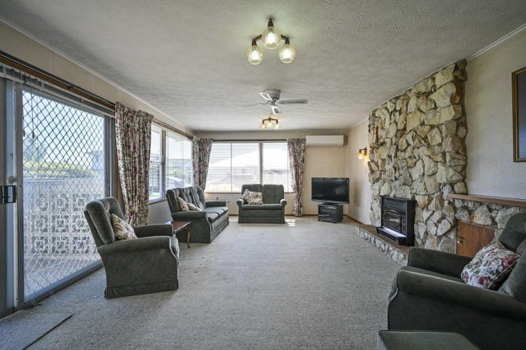 Photo of property in 612 Ballantyne Street, Frimley, Hastings, 4120