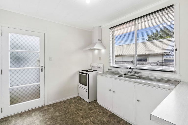 Photo of property in 3/12 Poplar Grove, Ebdentown, Upper Hutt, 5018