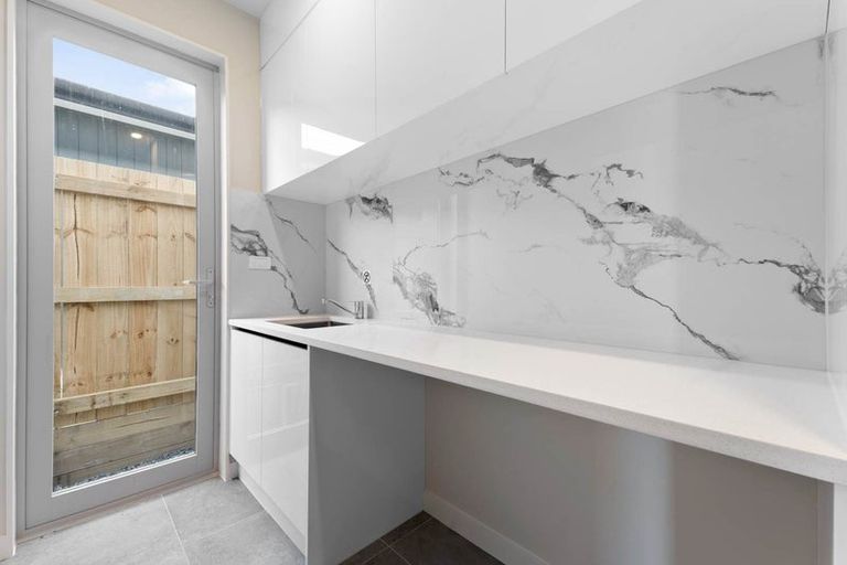 Photo of property in 6 Kotuitui Drive, Wainui, 0992