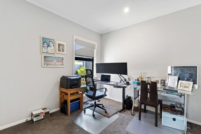 Photo of property in 15 Waikaka Place, Rototuna North, Hamilton, 3210