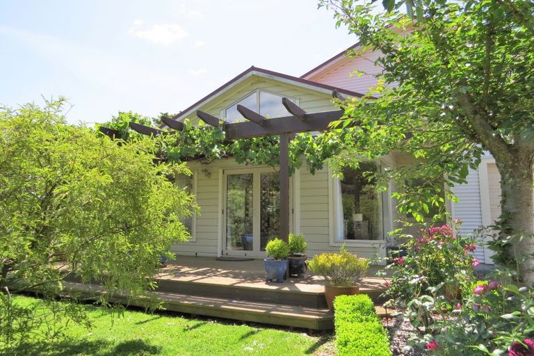 Photo of property in 46 Charles Street, Carterton, 5713