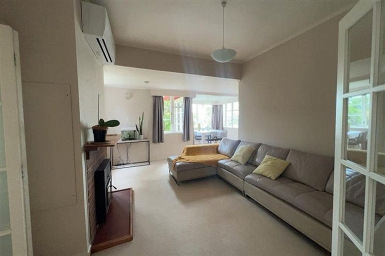 Photo of property in 6 Umere Crescent, Ellerslie, Auckland, 1051