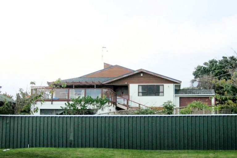 Photo of property in 36 Manly Street, Paraparaumu Beach, Paraparaumu, 5032