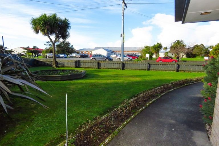 Photo of property in 48 Derby Street, Westport, 7825