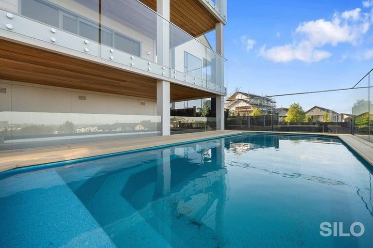 Photo of property in 35 Kikorangi Drive, Wainui, Silverdale, 0992