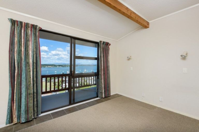 Photo of property in 87 Harbour View Road, Omokoroa, 3114