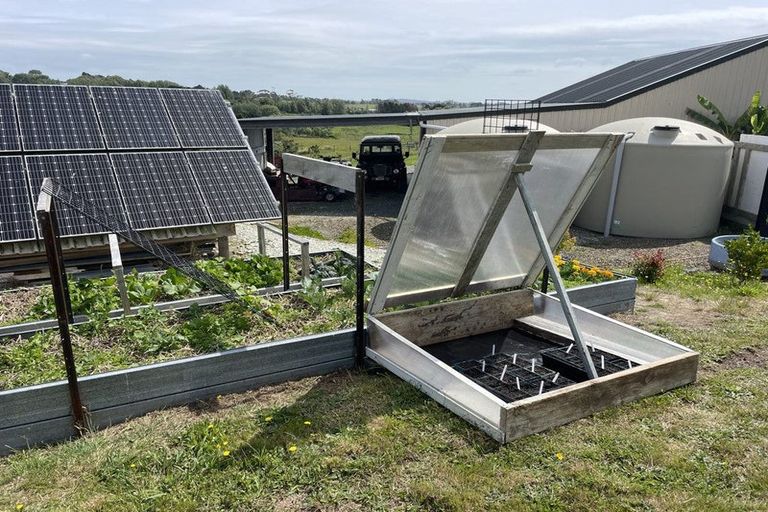 Photo of property in Dunkerron Farm, 852 Oneriri Road, Kaiwaka, 0573