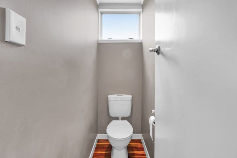 Photo of property in 3 Fernleigh Street, Ferndale, New Plymouth, 4310