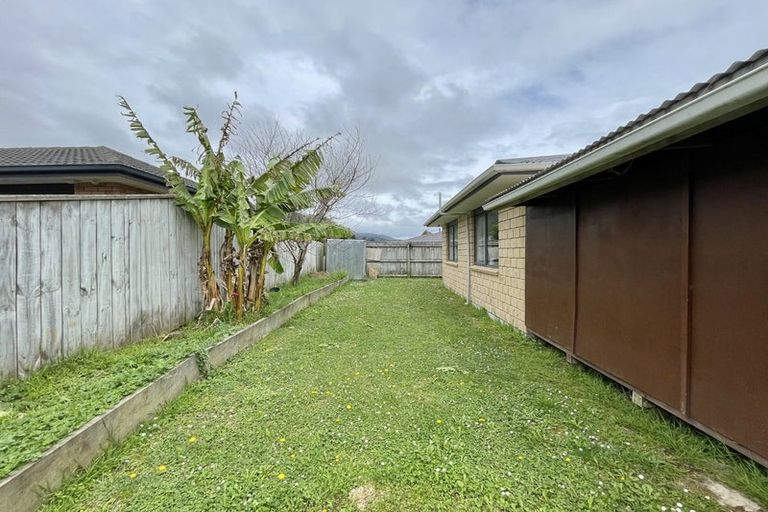 Photo of property in 37 Fraser Colman Grove, Wainuiomata, Lower Hutt, 5014