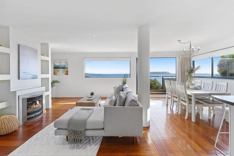 Photo of property in 30 Moana Road, Plimmerton, Porirua, 5026