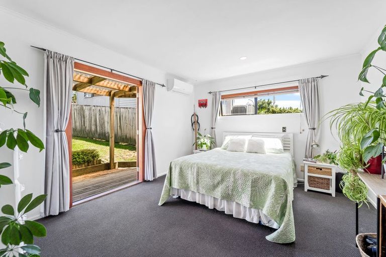 Photo of property in 2/930 Whangaparaoa Road, Manly, Whangaparaoa, 0930