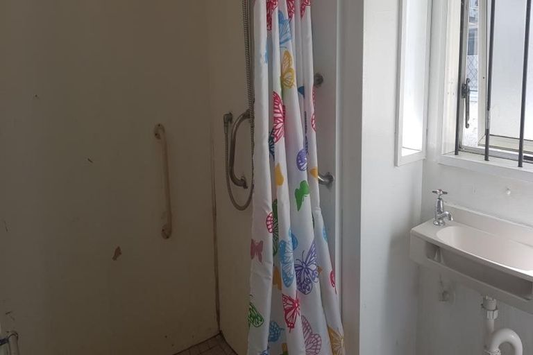 Photo of property in 35 Shirley Road, Shirley, Christchurch, 8013