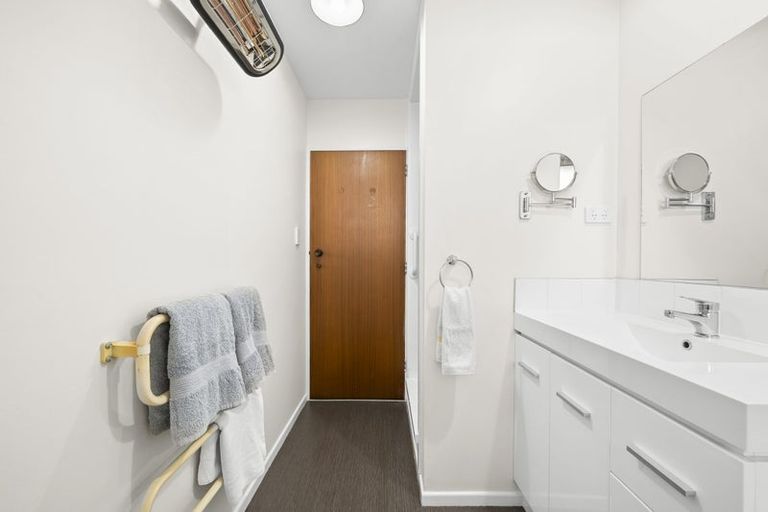 Photo of property in 1/177a Grimseys Road, Redwood, Christchurch, 8051