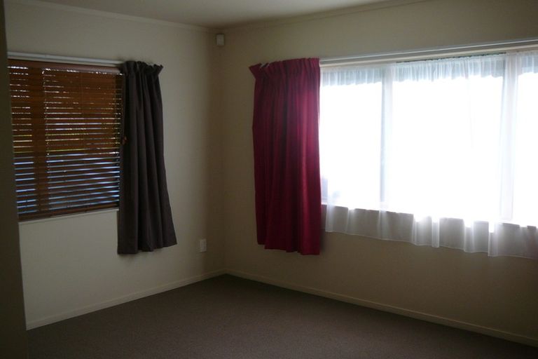 Photo of property in 914 Grove Road, Mayfair, Hastings, 4122