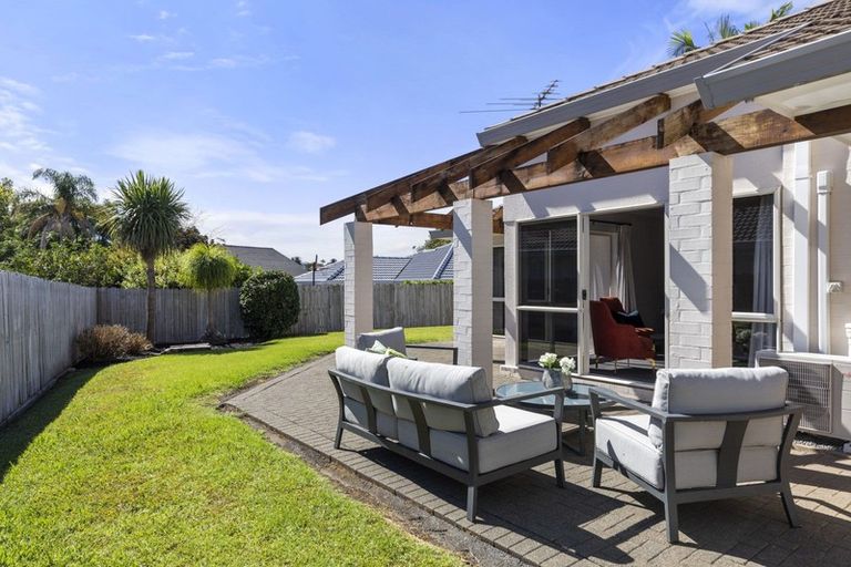 Photo of property in 9 Yarlside Place, Northpark, Auckland, 2013