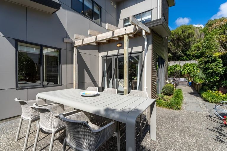 Photo of property in 3b Hawtrey Terrace, Johnsonville, Wellington, 6037