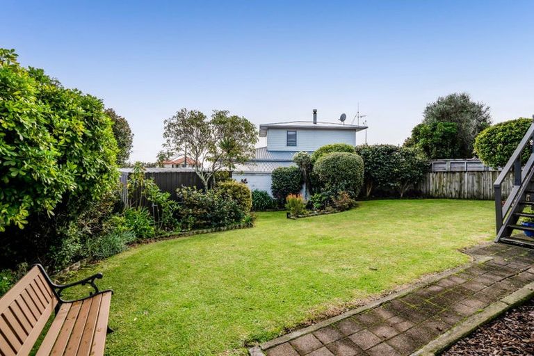Photo of property in 8b Squire Place, Blagdon, New Plymouth, 4310