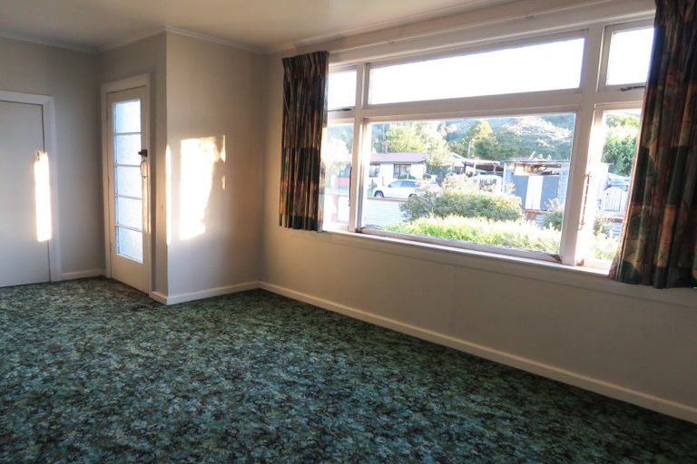 Photo of property in 30 Cavell Street, Reefton, 7830