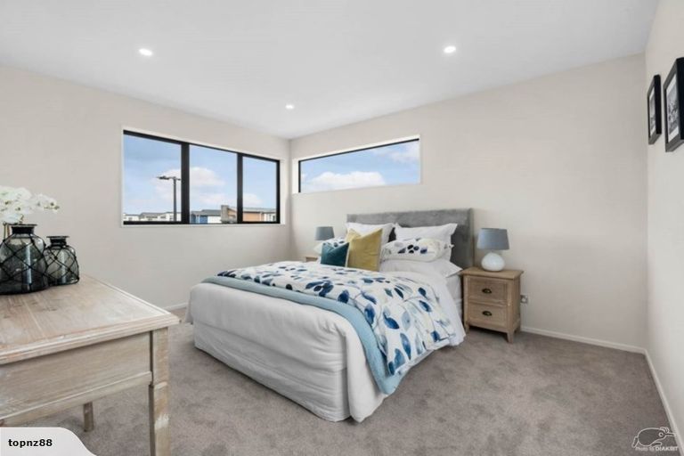 Photo of property in 10 Myland Drive, Hobsonville, Auckland, 0616