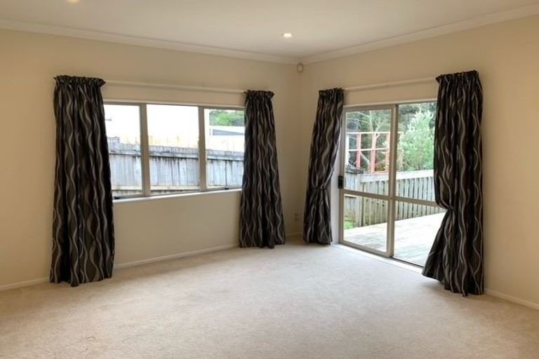 Photo of property in 24 Durbin Court, Greenhithe, Auckland, 0632