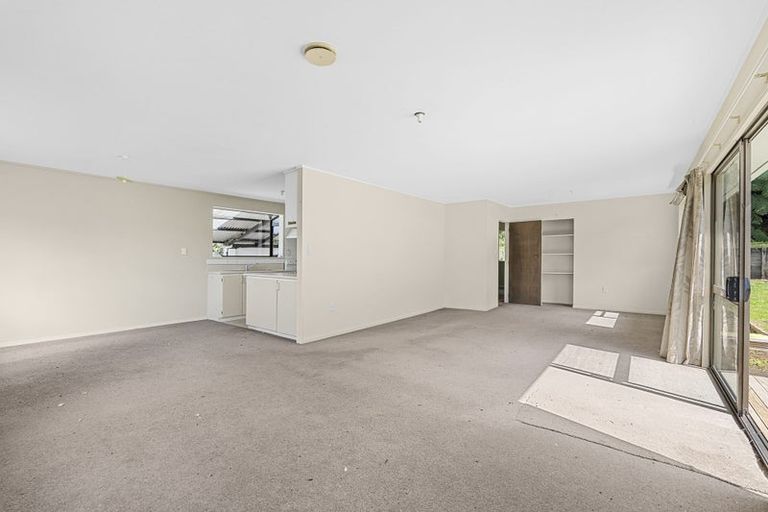 Photo of property in 17 Thames Street, Welbourn, New Plymouth, 4310
