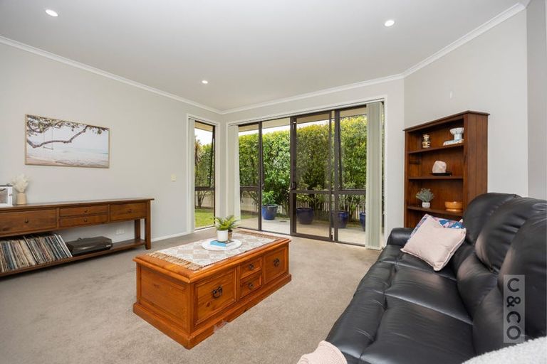 Photo of property in 2 Orchard Lane, Huapai, Kumeu, 0810