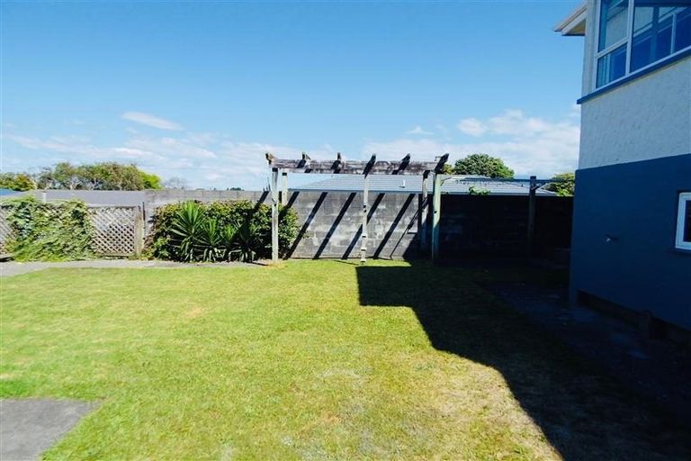 Photo of property in 3b Waimea Street, Westown, New Plymouth, 4310