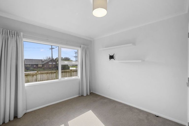 Photo of property in 260 Mangorei Road, Merrilands, New Plymouth, 4312