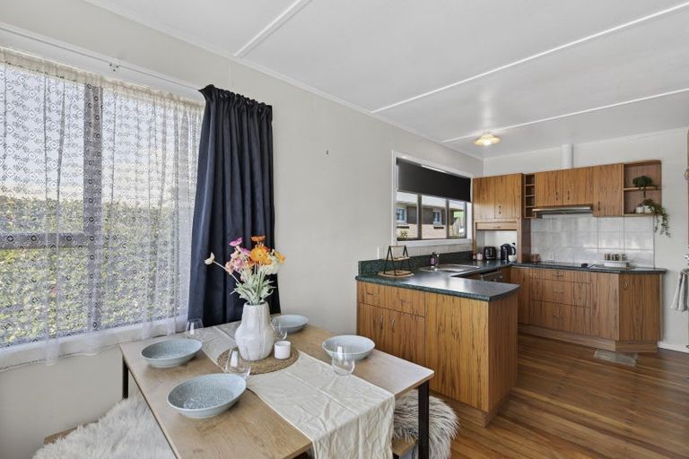 Photo of property in 25 Battiscombe Terrace, Waitara, 4320