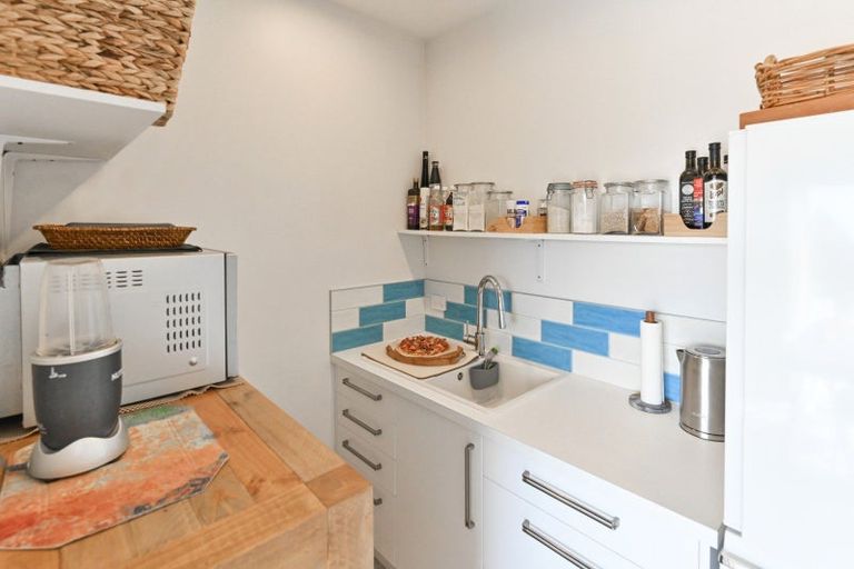 Photo of property in 6 Cape Grove, Haumoana, 4180