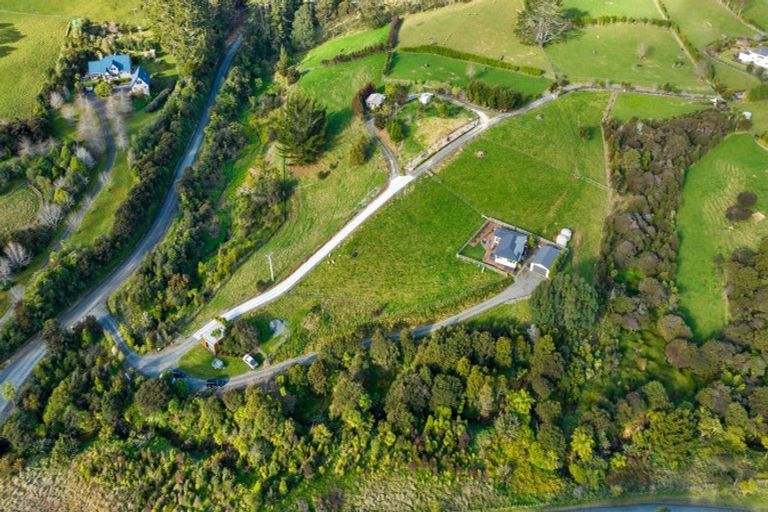 Photo of property in 484 Kanohi Road, Kaukapakapa, 0873