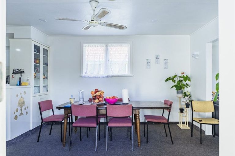 Photo of property in 424 Montgomery Street, Raureka, Hastings, 4120